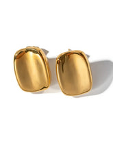 18k gold-plated stainless steel, Tarnish-free, Waterproof, Suitable for sensitive skin, silver earrings, retro earrings, vintage charm, classic earrings, beautiful earrings, timeless earrings, stud earrings, smooth curved earrings